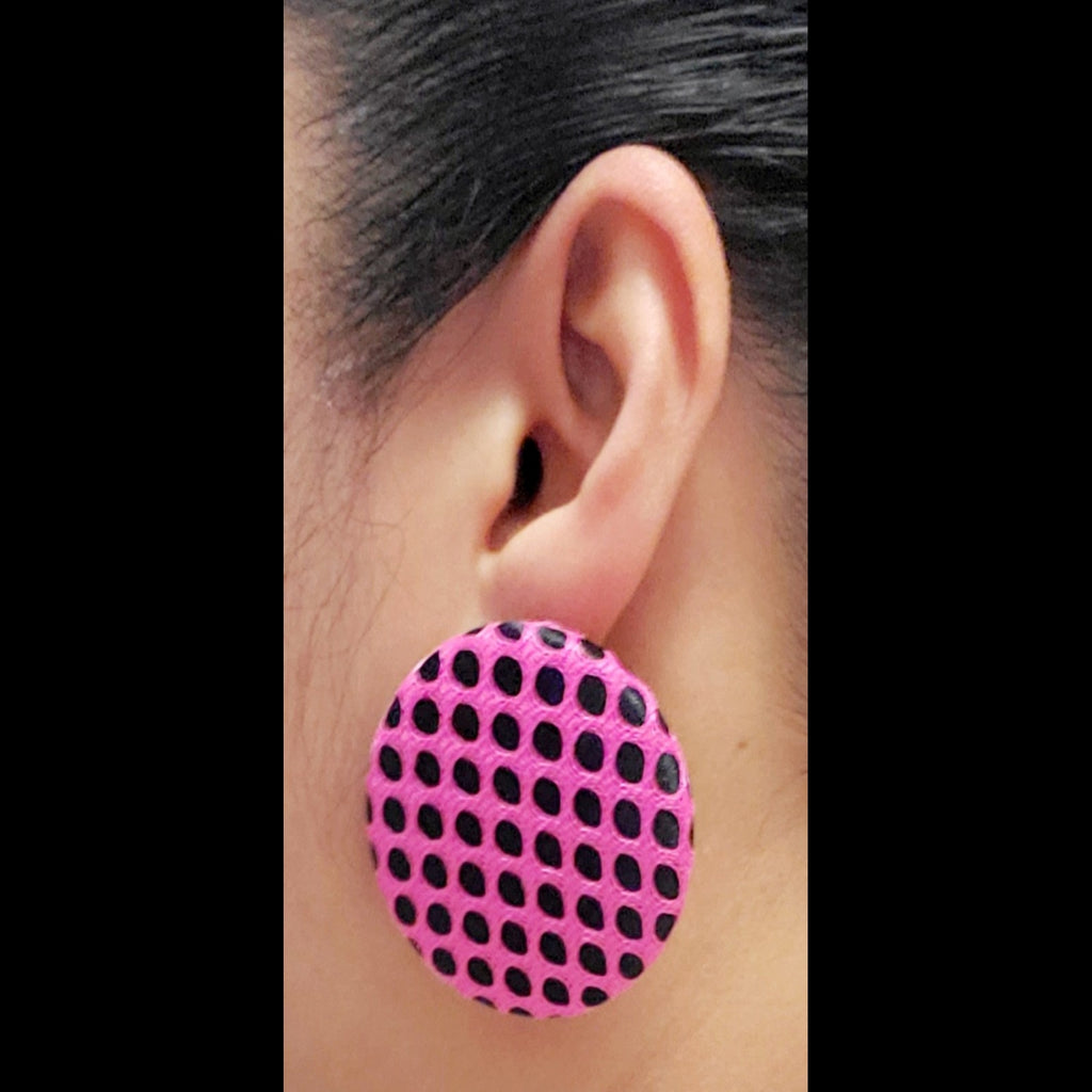 Pink Fishnet XL button earring on model