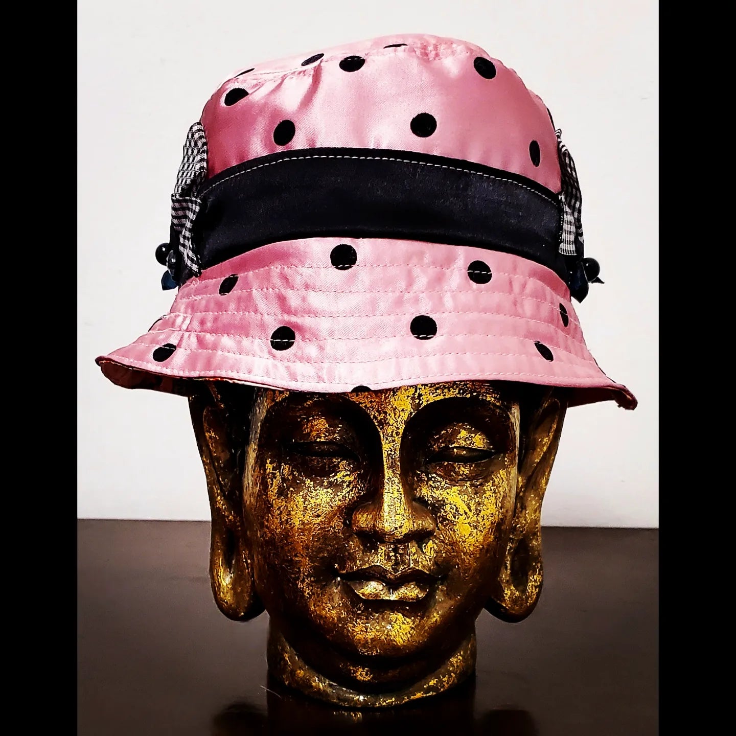 DITTO-Pink satin bucket hat with black flocked polka dots
