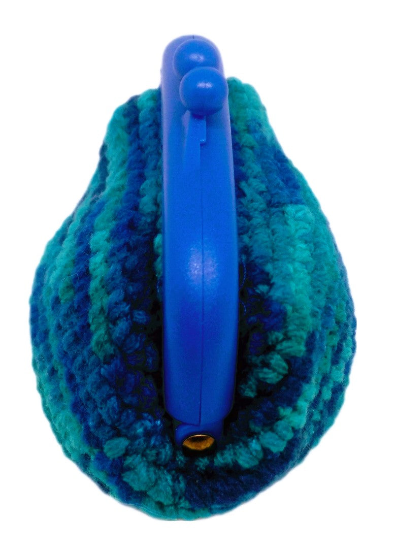 Side View. Variegated blue crochet coin purse with cobalt blue kiss clasp frame.